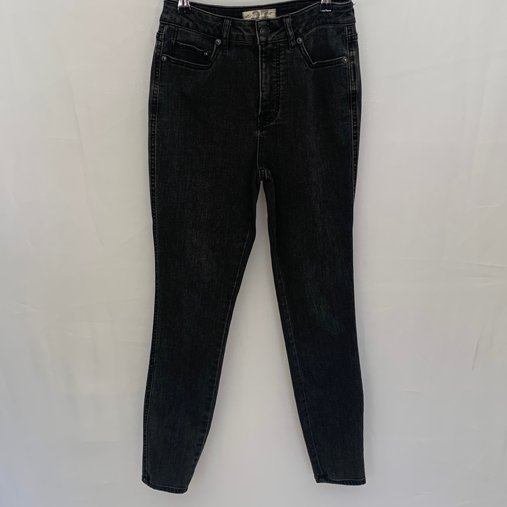 We the Free Free People Dark Grey High Rise Stretch Skinny Jean Emo Goth Size 27